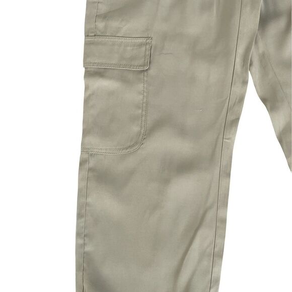 Max Studio- Cargo pants with button ankle. Size: Large Color: Sage - Picture 6 of 13